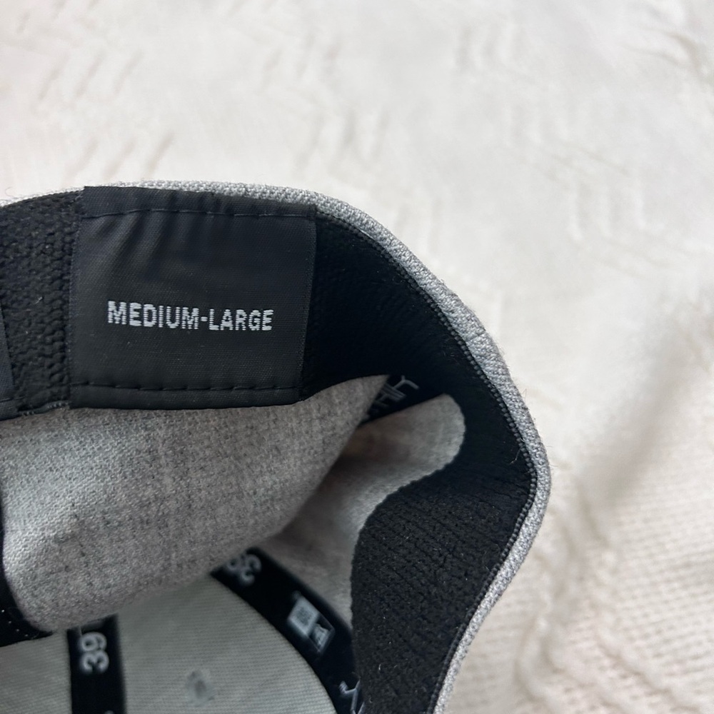 Tampa Bay Lighting NHL - Picture 5 of 6